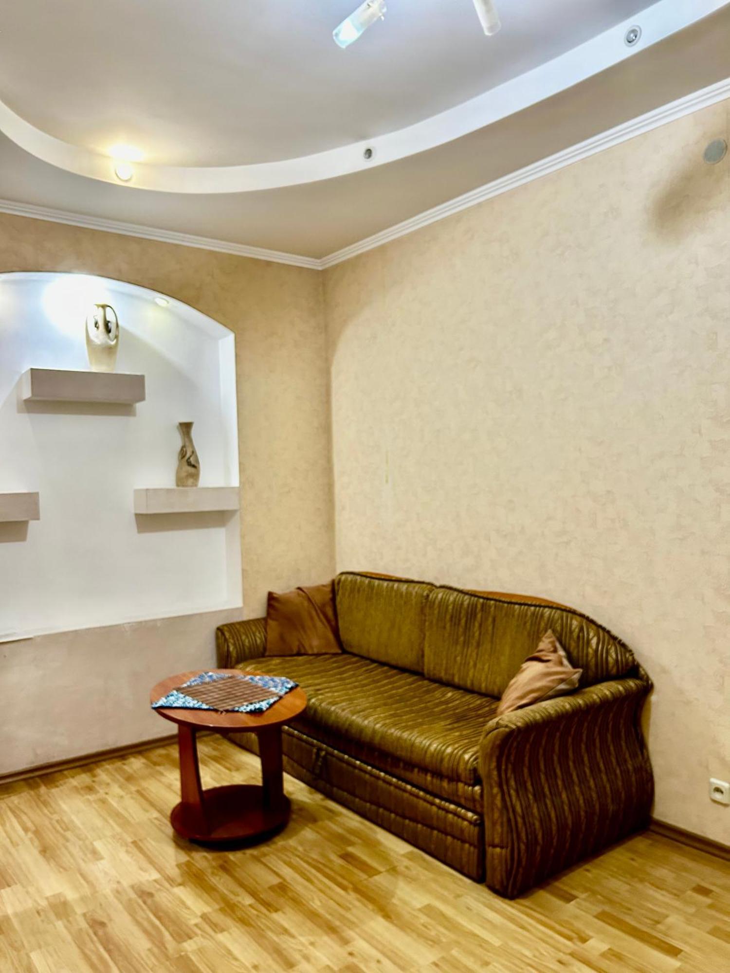 קייב Apartment Near Train Station And Close To City Center מראה חיצוני תמונה