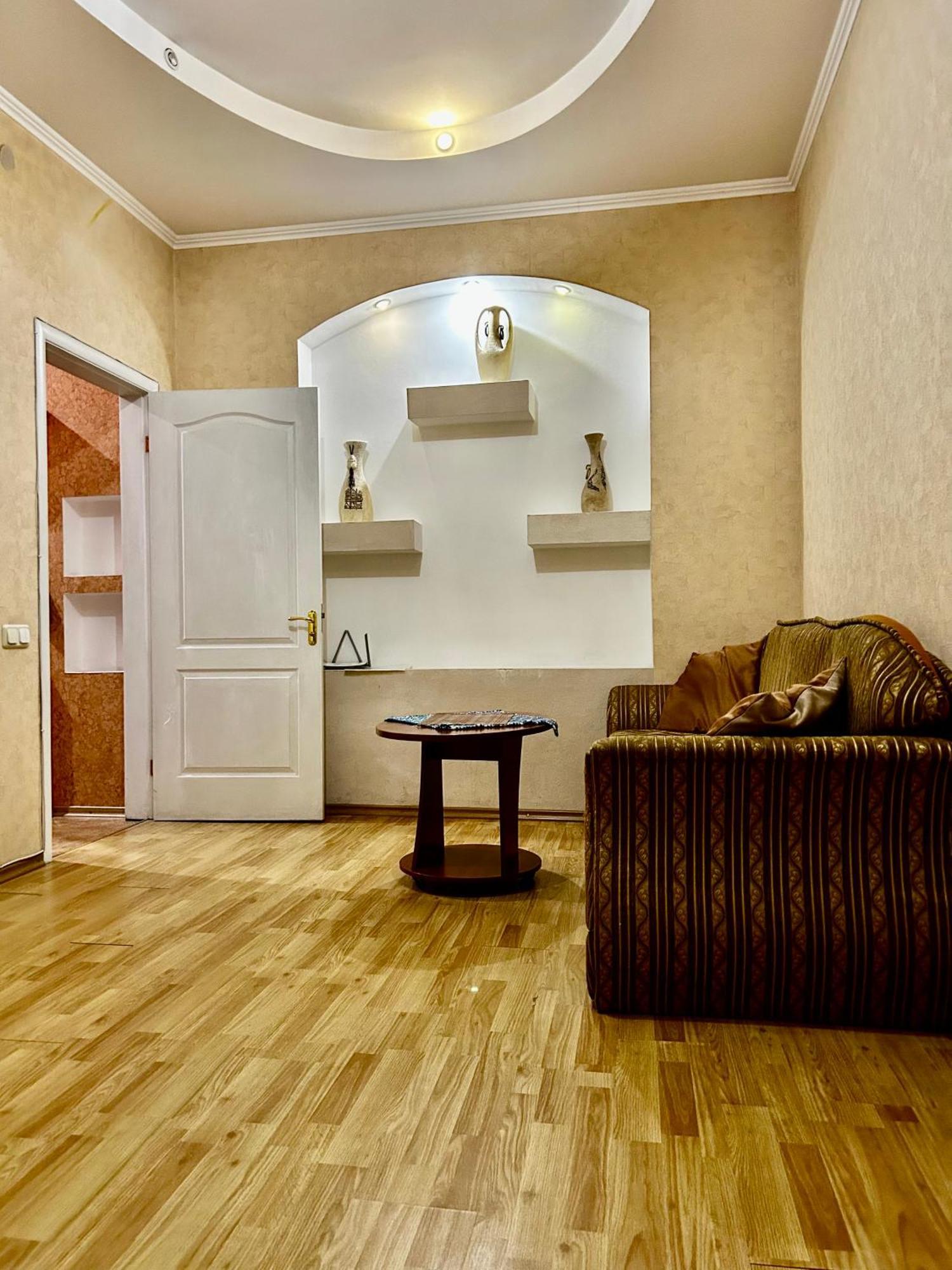 קייב Apartment Near Train Station And Close To City Center מראה חיצוני תמונה